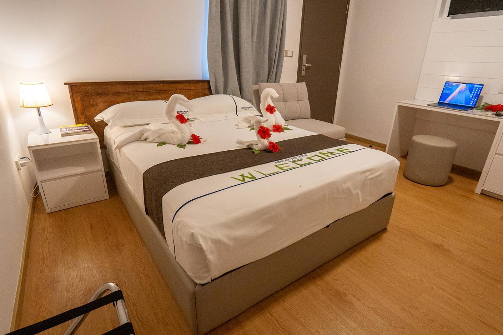 Airport Ace Hotel Наді Екстер'єр фото